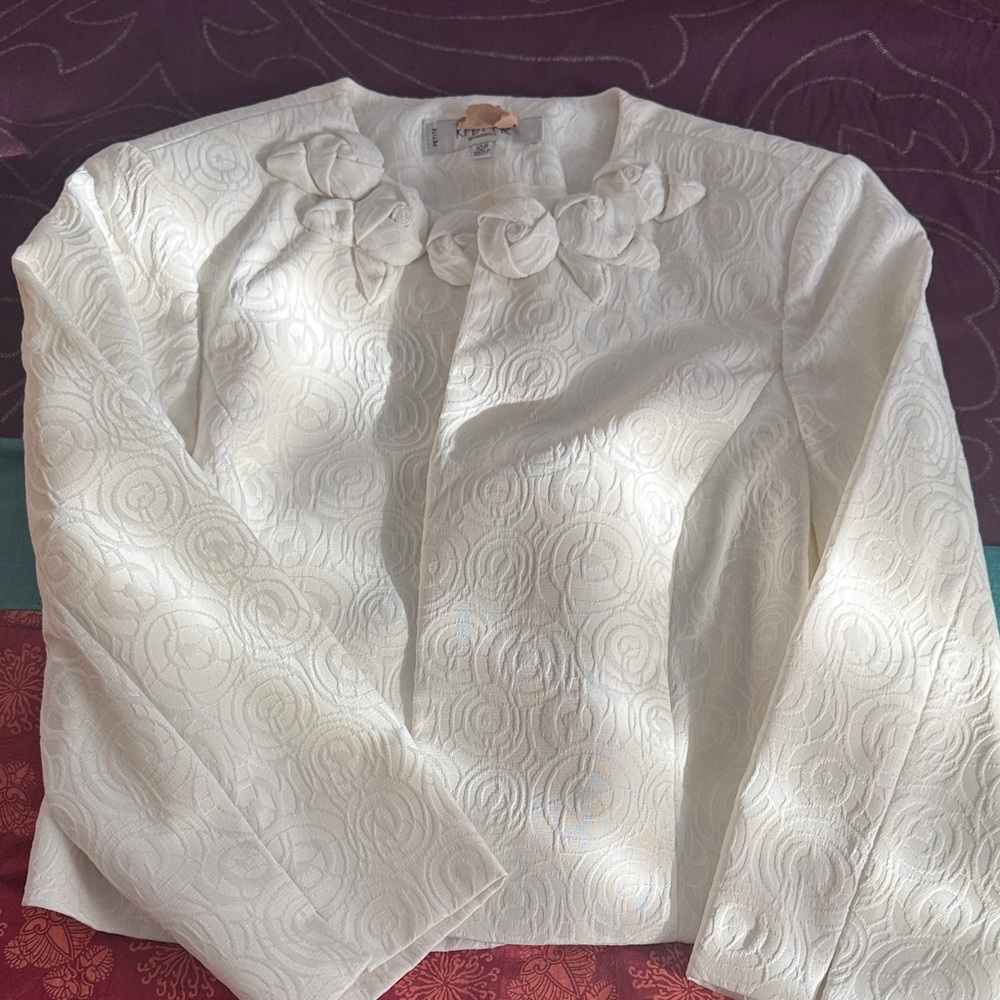 Kasper Cream Textured Women's Jacket